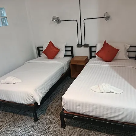 White Jail At Koh Tao Hostel-3